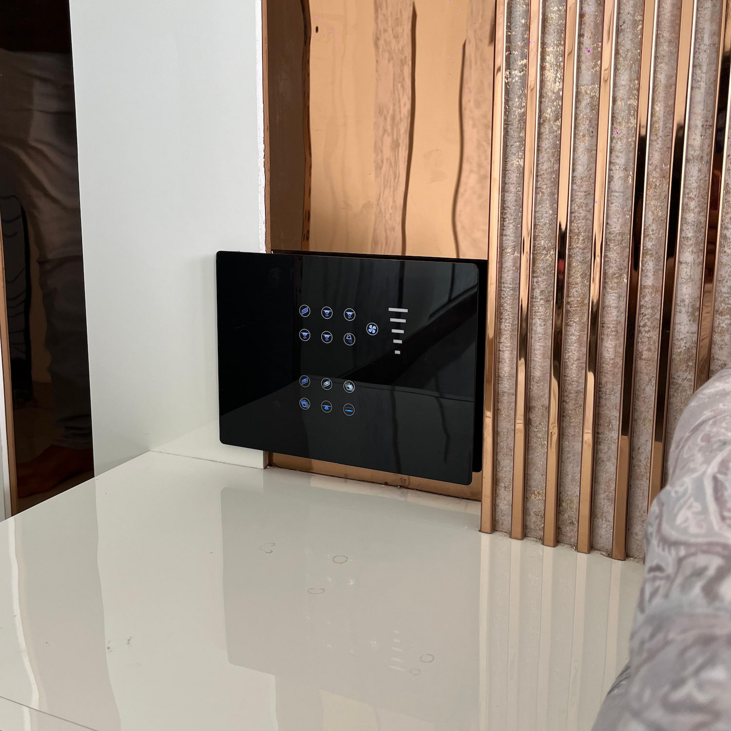 Technical Specifications Display